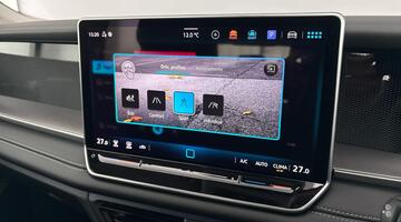 2025 Volkswagen ETSI MHEV Life DSG Euro 6 5-door (Purple) - Image: 13