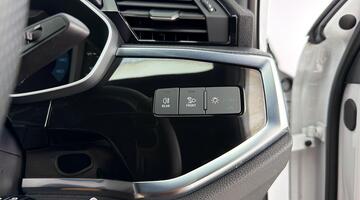 2025 Audi 2.0 TDI 40 Black Edition S Tronic quattro Euro 6 5-door (White) - Image: 23