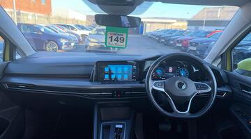 2020 Volkswagen ETSI MHEV Style DSG Euro 6 5-door (Yellow) - Image: 8