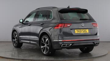 2021 Volkswagen 2.0 TDI R-Line DSG Euro 6 5-door (Grey) - Image: 3