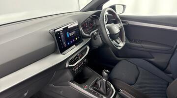 2025 SEAT 1.0 TSI FR Black Edition Euro 6 5-door (Grey) - Image: 2