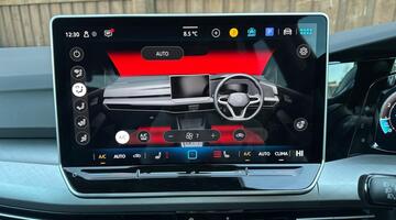 2025 Volkswagen ETSI MHEV Match DSG Euro 6 5-door (Grey) - Image: 21