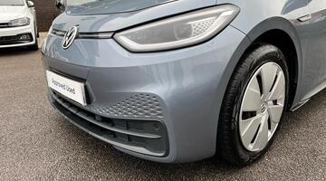 2020 Volkswagen Pro Performance 58kWh Family Auto 5-door (Blue) - Image: 26