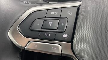 2024 Volkswagen 1.0 TSI R-Line DSG Euro 6 5-door (Grey) - Image: 23