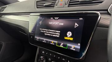 2023 Škoda 2.0 TDI SportLine Plus DSG Euro 6 5-door (Black) - Image: 23