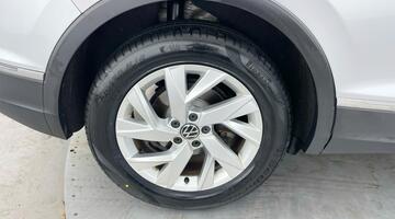 2021 Volkswagen TSI Life DSG Euro 6 5-door (Silver) - Image: 22