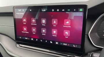 2025 Škoda TSI ACT SportLine Euro 6 5-door (Silver) - Image: 18