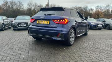 2025 Audi 1.0 TFSI 30 S line Sportback S Tronic Euro 6 5-door (Blue) - Image: 18