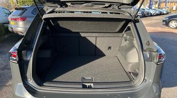 2025 Volkswagen ETSI MHEV R-Line DSG Euro 6 5-door (Grey) - Image: 10