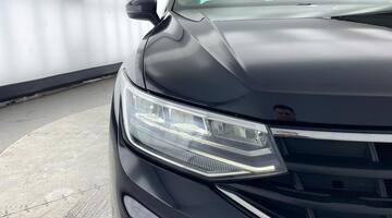 2022 Volkswagen TSI Active Euro 6 5-door (Black) - Image: 41