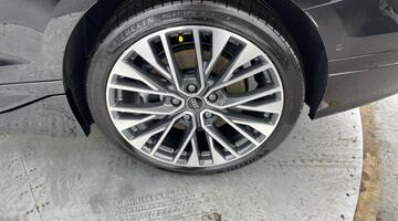 2025 Audi 100kWh S line Auto quattro 5-door (Black) - Image: 34