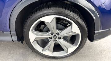 2025 Audi 45 Black Edition Sportback Auto quattro 5-door 82kWh (Blue) - Image: 39