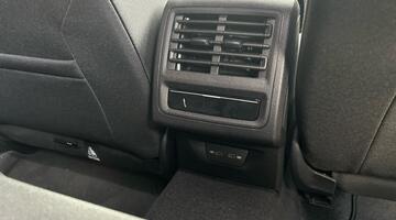 2025 Volkswagen TSI eHybrid 19.7kWh GTE DSG Euro 6 5-door (Grey) - Image: 24