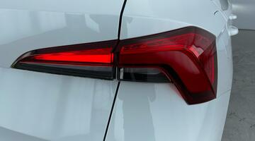 2023 Škoda 1.0 TSI SE L Executive DSG Euro 6 5-door (White) - Image: 30