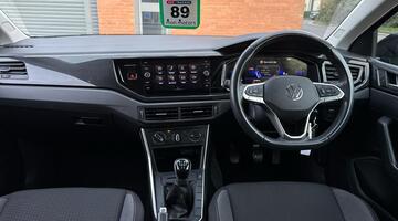 2022 Volkswagen 1.0 EVO Life Euro 6 5-door (Black) - Image: 8