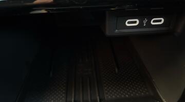 2025 Volkswagen 1.0 TSI Match Euro 6 5-door (Grey) - Image: 24