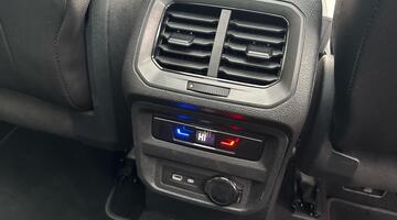 2023 Volkswagen 2.0 TDI R-Line DSG Euro 6 5-door (Grey) - Image: 35