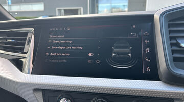 2022 Audi 1.0 TFSI 30 S line Sportback S Tronic Euro 6 5-door (Black) - Image: 32