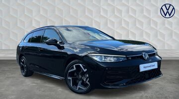 2025 Volkswagen ETSI MHEV R-Line DSG Euro 6 5-door (Black) - Image: 1
