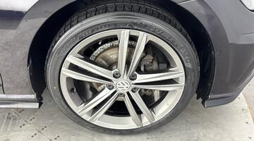 2019 Volkswagen TSI EVO R-Line DSG Euro 6 5-door (Black) - Image: 5