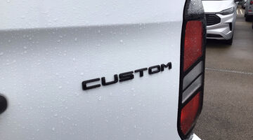 2025 Ford 320 Duratec 11.8kWh Trend Auto L1 Euro 6 5-door (White) - Image: 20