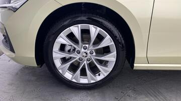 2025 Škoda 2.0 TDI SE L DSG Euro 6 5-door (Yellow) - Image: 45