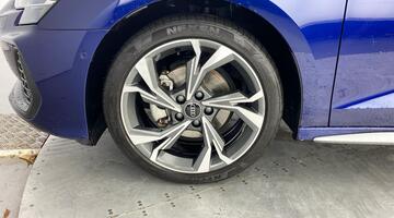 2025 Audi TFSI 35 S line S Tronic Euro 6 4-door (Blue) - Image: 38