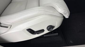 2025 Volvo 2.0 B5 MHEV Ultra Dark Auto Euro 6 5-door (Blue) - Image: 18