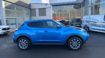 2019 Nissan Tekna XTRON Euro 6 5-door (Blue) - Image: 4