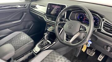 2023 Volkswagen TSI R-Line DSG Euro 6 5-door (Red) - Image: 6