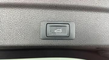 2025 Audi TFSI CoD 35 S line Sportback S Tronic Euro 6 5-door (Red) - Image: 32