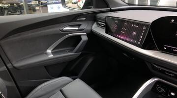 2025 Audi 2.0 TDI Edition 1 S Tronic quattro Euro 6 5-door (Black) - Image: 36