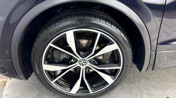 2021 Volkswagen TSI R-Line DSG Euro 6 5-door (Black) - Image: 30