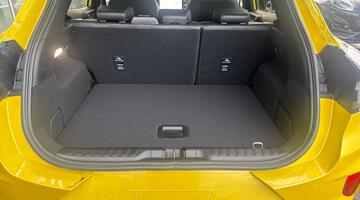 2026 Ford Standard Range 43kWh Premium Auto 5-door (Yellow) - Image: 21