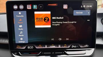 2025 CUPRA EHybrid 25.8kWh V1 DSG Euro 6 5-door (Blue) - Image: 35