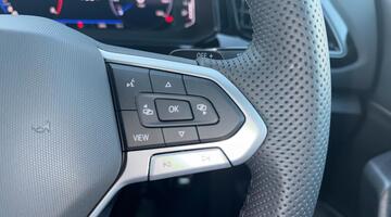 2025 Volkswagen TSI Black Edition Plus DSG Euro 6 5-door (White) - Image: 32