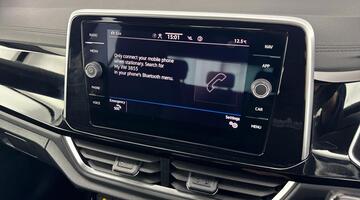 2022 Volkswagen TSI R-Line DSG Euro 6 5-door (Blue) - Image: 15