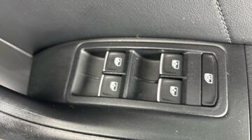 2022 SEAT 2.0 TDI FR Sport Euro 6 5-door (Black) - Image: 20