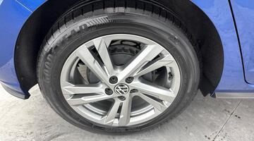 2023 Volkswagen 1.0 TSI R-Line Euro 6 5-door (Blue) - Image: 22