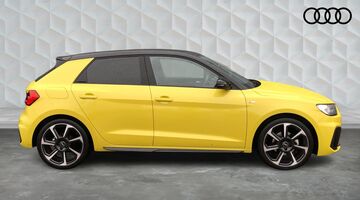 2022 Audi 1.0 TFSI 30 Black Edition Sportback Euro 6 5-door (Yellow) - Image: 4