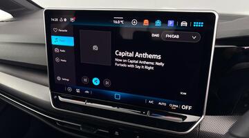 2025 Volkswagen TSI R-Line Euro 6 5-door (Grey) - Image: 16