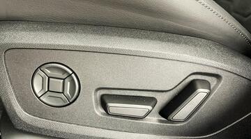 2025 Audi 100kWh Launch Edition Auto 5-door (White) - Image: 43