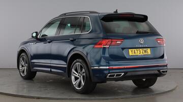 2024 Volkswagen TSI R-Line Edition DSG Euro 6 5-door (Blue) - Image: 3