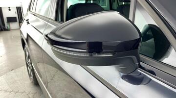 2022 Volkswagen TSI Active Euro 6 5-door (Black) - Image: 42