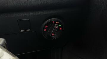 2019 SEAT 1.0 TSI FR DSG Euro 6 5-door (Grey) - Image: 24