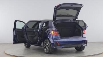 2025 Audi 1.0 TFSI 30 Black Edition Sportback S Tronic Euro 6 5-door (Blue) - Image: 11