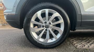 2024 Volkswagen TSI Style DSG Euro 6 5-door (Silver) - Image: 5