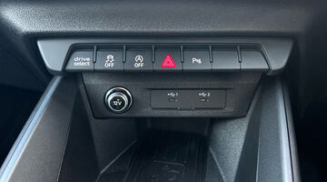 2025 Audi TFSI 35 S line Sportback S Tronic Euro 6 5-door (White) - Image: 35