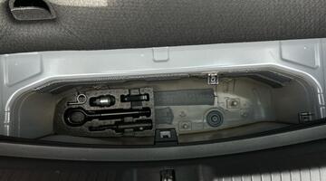 2025 CUPRA E-Boost 59kWh V1 Auto 5-door (Grey) - Image: 15