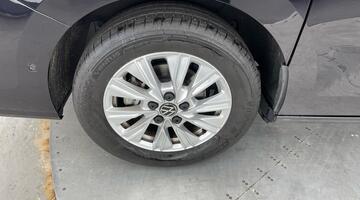 2024 Volkswagen 2.0 TSI Coast DSG Euro 6 4-door (Black) - Image: 29